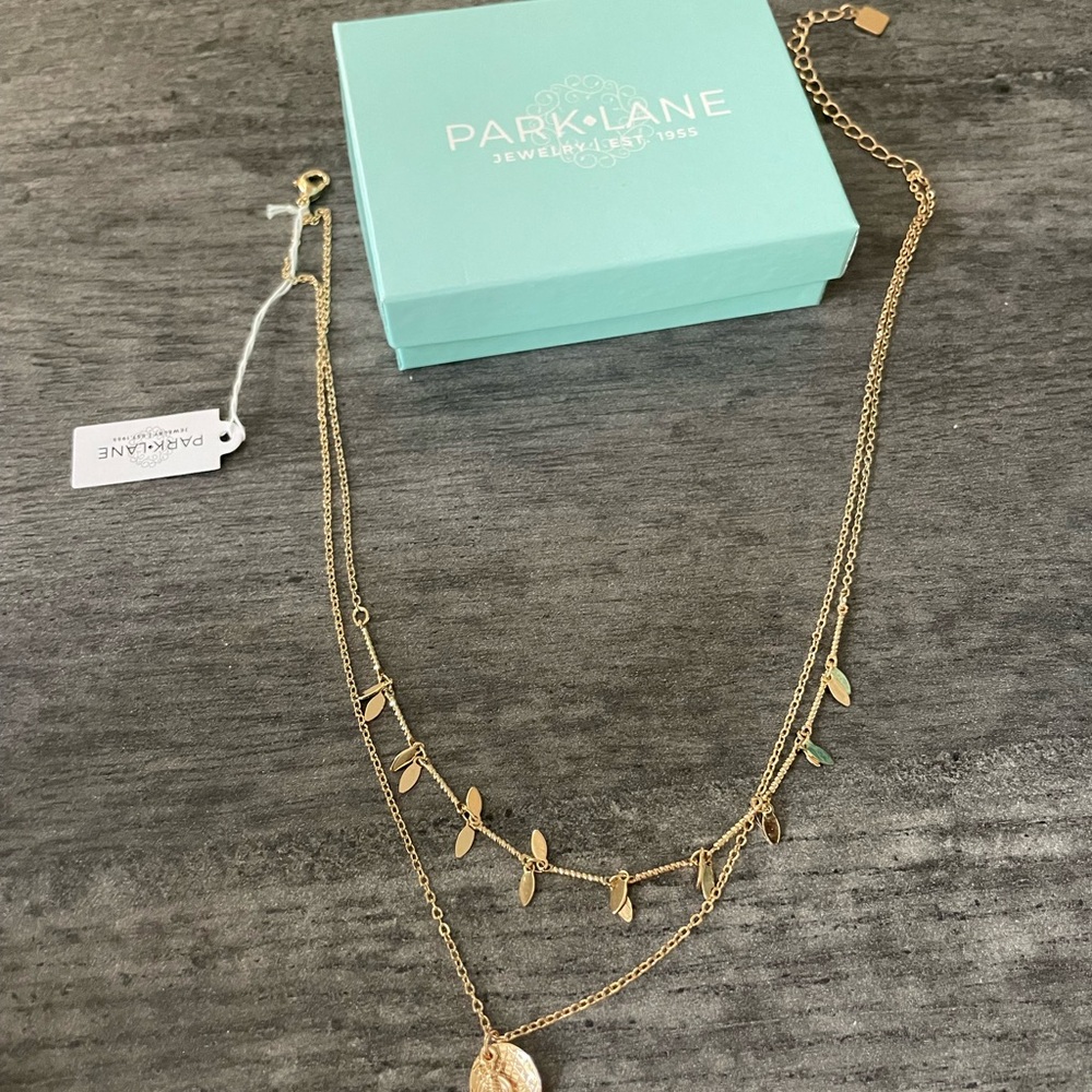 Park Lane Gold Necklace with Leaf Accents